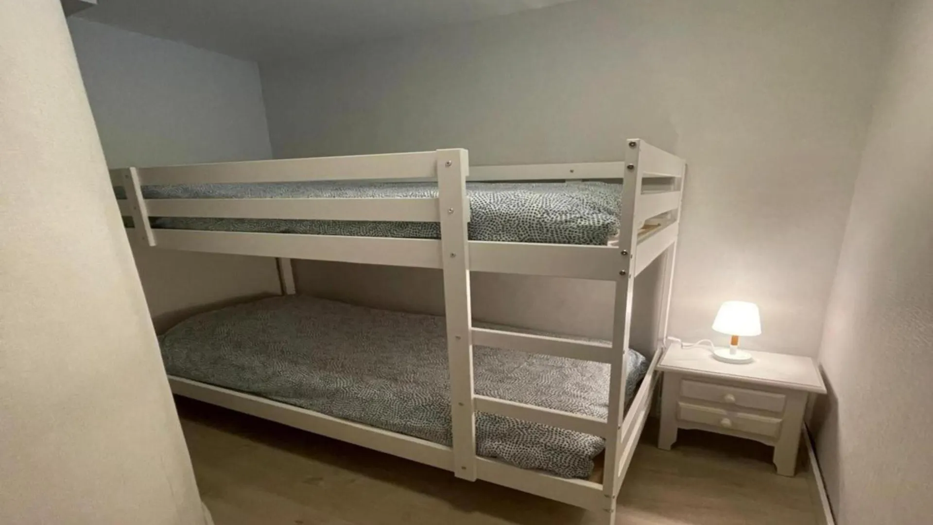 Apartamento Ameto Junto al telecabina Borreguiles Sierra Nevada 0*,  España